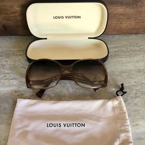 Louis Vuitton Gina Sunglasses, Honey Glitter